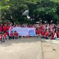 Foto bersama mahasiswa KKN-T Unhas se-Kabupaten Pinrang setelah melaksanakan Aksi Donor Darah Bersama di Lapangan Lasinrang, Selasa (04/02/2025).